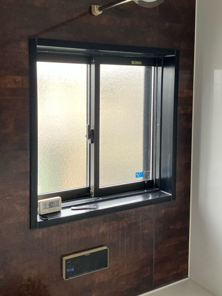 インプラス浴室　施工前