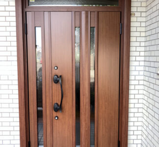 玄関ドアリフォーム 施工後