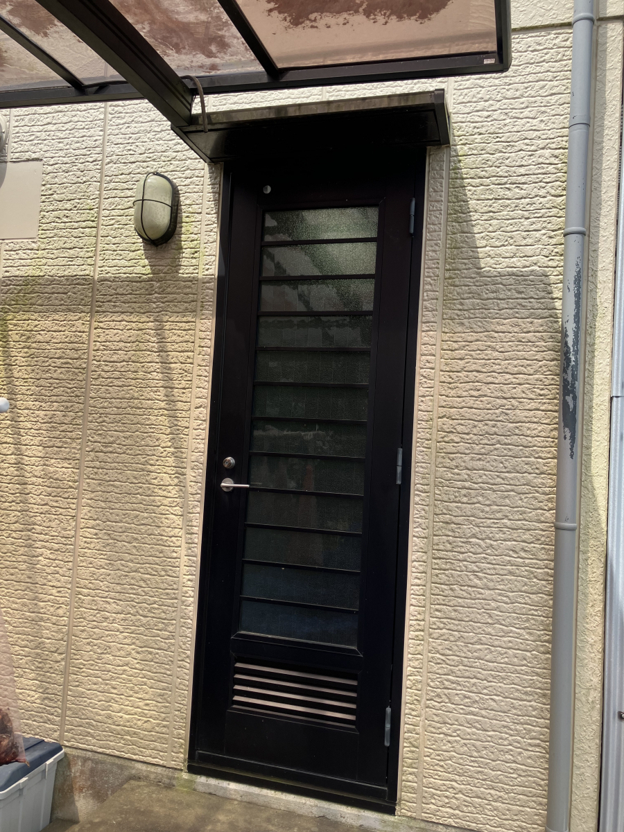 勝手口リフォーム 施工前